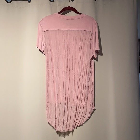 Daisy Fuentes t-shirts w/sheer back (M) - Picture 5 of 11
